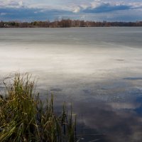 Ледяное озеро :: Александр Синдерёв