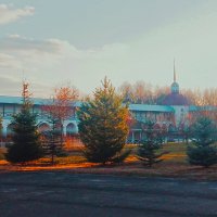 Вечерний монастырь :: Сергей Кочнев