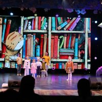 На отчётном концерте коллективов ДК :: Ольга 