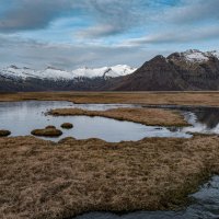Водоём на фоне горы :: Георгий А