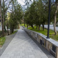 В горсаду после ремонта :: Валентин Семчишин