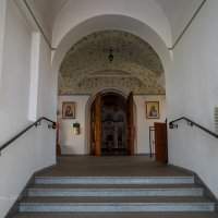 Вход в храм :: Александр Синдерёв
