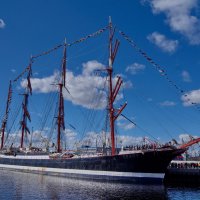 Барк (парусник) СЕДОВ у причала города Мурманск. :: Любовь Овсянкина Барк (парусник) СЕДОВ у причала города Мурманск. :: Любовь Овсянкина