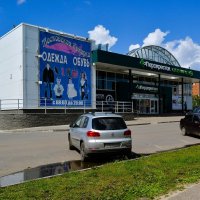 Чебоксары. Супермаркет "Перекрёсток". :: Пётр Чернега Чебоксары. Супермаркет "Перекрёсток". :: Пётр Чернега