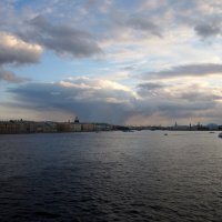 вид с Троицкого моста на Дворцовую набережную :: zavitok *