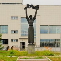 Чебоксары. Скульптурная композиция «Аталпи». :: Пётр Чернега