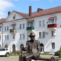 На скамеечке :: Vlad Сергиевич