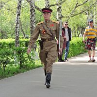 Колоритный типаж..., хоть сейчас на съёмки фильма о войне. :: Андрей Катков