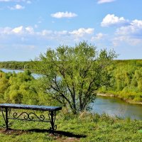 Какая то добрая душа поставила на моём любимом обрыве лавочки. :: Восковых Анна Васильевна 