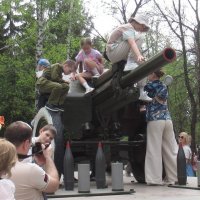 Пушка детям не игрушка :: Андрей Макурин