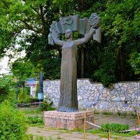 Чебоксары. Скульптурная композиция "Флора Чувашии". :: Пётр Чернега