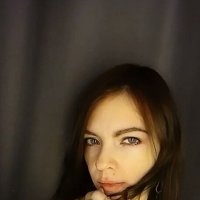 Тёмная, яркая... :: Светлана Лапка