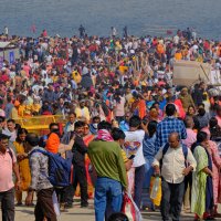 Толпа в время праздника Маха Кумбх Мела :: Георгий А Толпа в время праздника Маха Кумбх Мела :: Георгий А