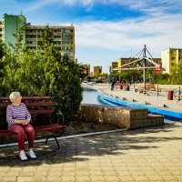На лавочке :: Анатолий Чикчирный