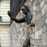 Проходящий сквозь стену... :: Elena Ророva Проходящий сквозь стену... :: Elena Ророva