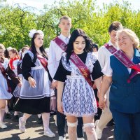 Последний звонок. Выпуск 2025 :: Татьяна Семенова