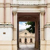 К храму :: Александр 