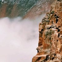 Тропа под скалой :: Георгиевич 