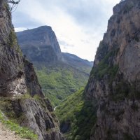 Старая балкарская дорога в горные аулы :: Gen 