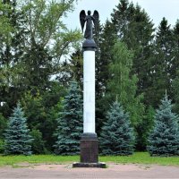 Ядрин. Скульптура "Ангел памяти и славы". :: Пётр Чернега Ядрин. Скульптура "Ангел памяти и славы". :: Пётр Чернега