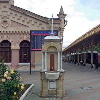 Кисловодский ж/д вокзал :: Galina Solovova