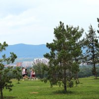 Таёжный город в горах на Енисее. :: Василий 