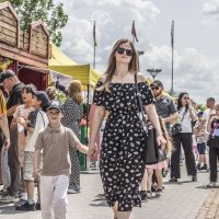 Тирасполь как подиум с супермоделями :: Коля Лукашов