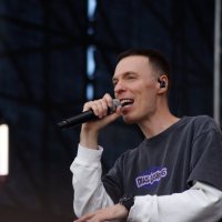 На концерте в День Химика. :: Вик Токарев На концерте в День Химика. :: Вик Токарев