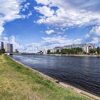 Прогулки вдоль Малой Невки :: Евгений 