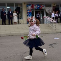И ещё один ... Самый Последний Звонок :: александр донченко И ещё один ... Самый Последний Звонок :: александр донченко