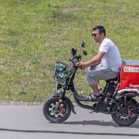 Умрём ли мы с голода, если исчезнут курьеры? :) :: Валерий Иванович