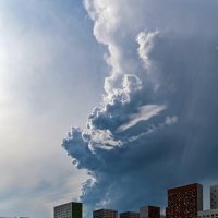 Накрывает :: Валерий Иванович