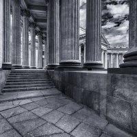 И распростерлась предо мною колоннада На храм Петра своим обличьем походя :: Евгений И распростерлась предо мною колоннада На храм Петра своим обличьем походя :: Евгений
