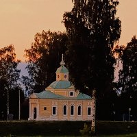 Летний вечер в городе :: Сергей Кочнев