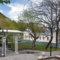 Вот и закончилась каскадная лестница из курортного парка :: Gen 