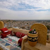 Кафе на крыше дома :: Георгий А