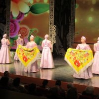 Танец с шалями :: Дмитрий Никитин