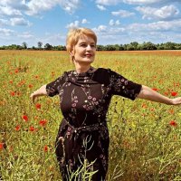 Наталія і маки :: Степан Карачко