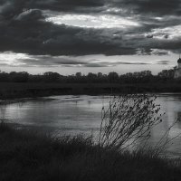 ...А до храма четыре шага... :: Владимир Шошин