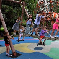 Веселые качели, летят, летя, летят.. :: Татьяна Помогалова