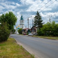 По дороге к церкви :: Александр Синдерёв