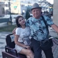 Дедушка и внучка :: Андрей Хлопонин Дедушка и внучка :: Андрей Хлопонин