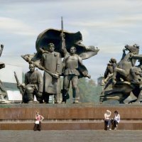 Москва. Памятник   революции 1905 года. :: В и т а л и й .... Л а б з о'в