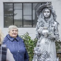 Умопомрачительный перформанс & гражданки обыкновенные :: Коля Лукашов