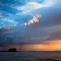 Гроза над островком 3 :: Вениамин Скородумов Гроза над островком 3 :: Вениамин Скородумов