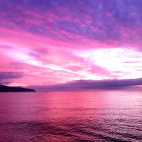 Марсианский рассвет в Ялте :: Евгений Васюник ©