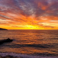 Рассвет в Ялте :: Евгений Васюник ©