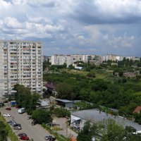 Мой город утопает в зелени :: Татьяна Смоляниченко