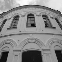 Фрагмент бывшей женской гимназии им.Н.Н.Виноградовой г.Данков Липецкой области :: Елена Агеева