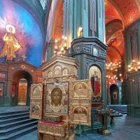 В храме :: Елена Семигина